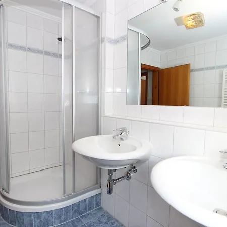 بيت للعطل Cozy Holiday In Near Ski Area ميشوفن