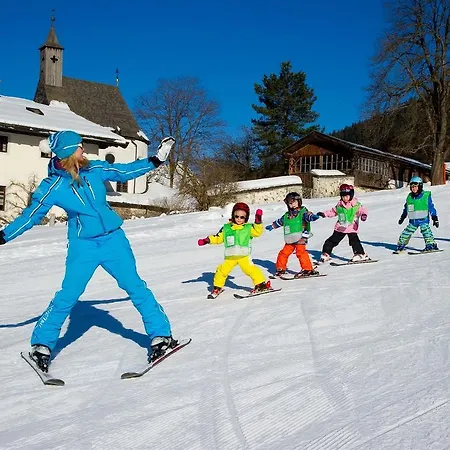 بيت للعطل Cozy Holiday In Near Ski Area ميشوفن